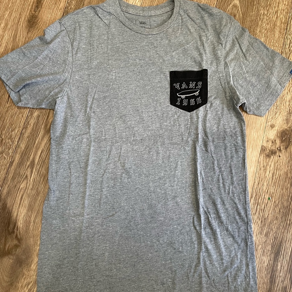 Vans of the wall t shirt